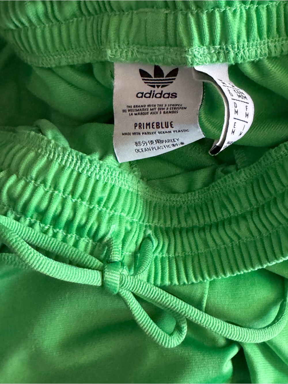 adidas Original Adicolor Primeblue Kelly Green Track Pants - Picture 9 of 10